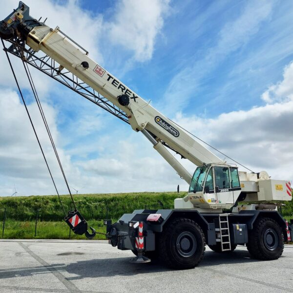 TEREX A600
